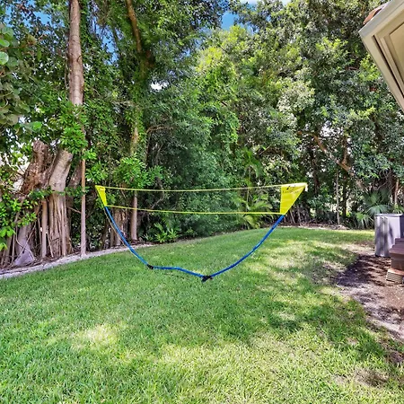 Villa 970 Lido Court